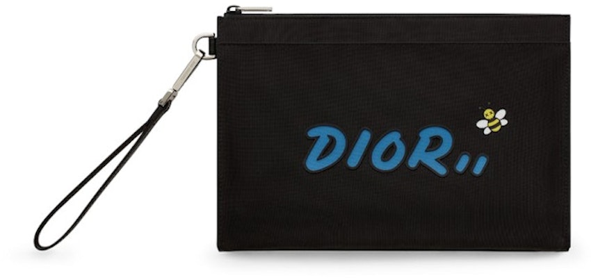 迪奥 x Kaws 蓝色标志黑色尼龙手包 Buy 迪奥 x Kaws 蓝色标志黑色尼龙手包