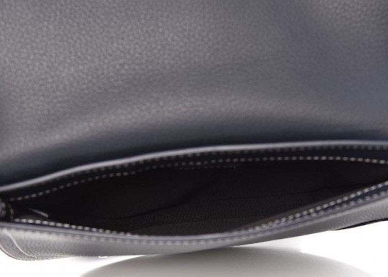 Lookbook 迪奥 x Kaws 海军蓝马鞍包