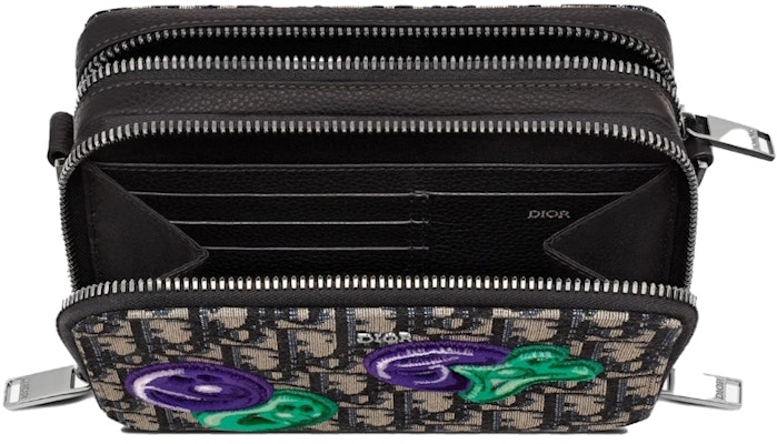 Dior x Kenny Scharf Pouch with Shoulder Strap Beige/Black Lookbook Dior x Kenny Scharf Pouch with Shoulder Strap Beige/Black