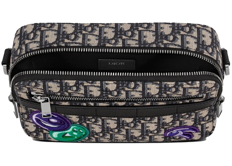 Lookbook Dior x Kenny Scharf Safari Messenger Bag Beige/Hitam