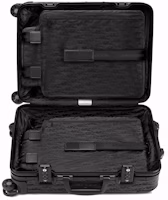 디올 x 리모와 알루미늄 오블리크 캐리어 (블랙)
Lookbook 디올 x 리모와 알루미늄 오블리크 캐리어 (블랙)