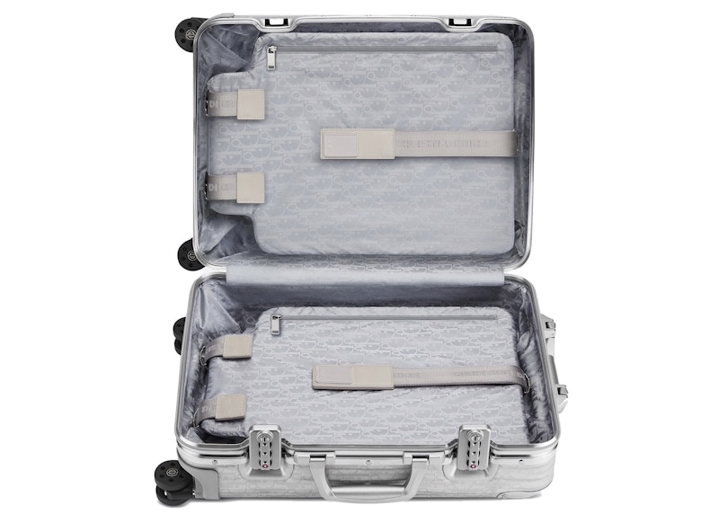 Lookbook Beg Pakaian Kabin 4-Roda Aluminium Dior Oblique Perak Dior x RIMOWA