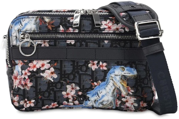 Dior x Sorayama Bandolera Oblique Safari de Nylon Azul Buy Dior x Sorayama Bandolera Oblique Safari de Nylon Azul