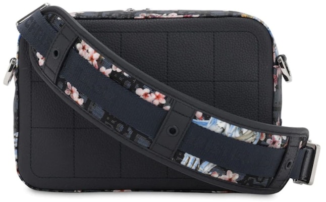 Dior x Sorayama Bandolera Oblique Safari de Nylon Azul Order Dior x Sorayama Bandolera Oblique Safari de Nylon Azul