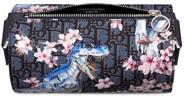 Bolso Mensajero Dior x Sorayama Oblique Safari Nylon Azul Lookbook Bolso Mensajero Dior x Sorayama Oblique Safari Nylon Azul