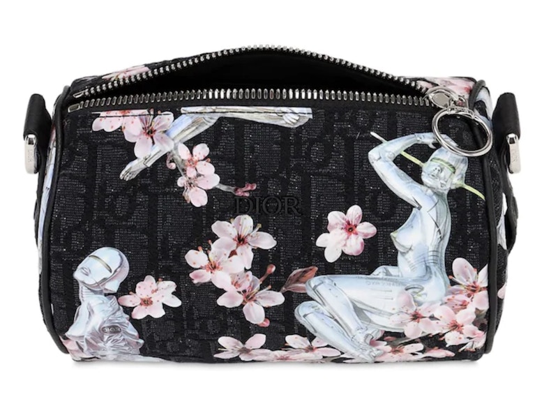 Lookbook 迪奥x空山基经典斜纹黑色滚动邮差包