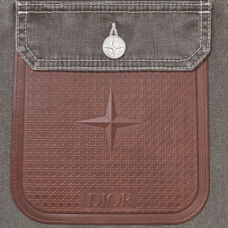 Sizing DIOR x STONE ISLAND FW24 Jaket Lengan Panjang Kelabu dengan Logo Oversized 493D496A385X-C987