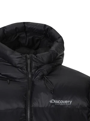 Discovery Expedition Orton Down Short Puffer Jacket (Black) DMDJ5K056-BKS Purchase Discovery Expedition Orton Down Short Puffer Jacket (Black) DMDJ5K056-BKS