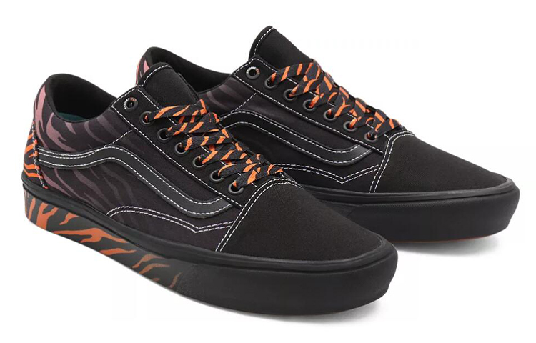 Lookbook ディスカバリー x Vans コンフィクッシュ オールドスクール 「Project Cat」 VN0A5DYC9KH