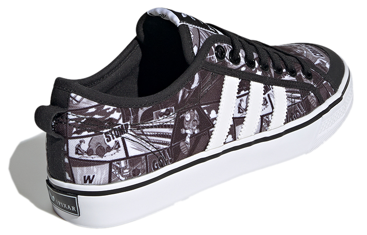 Shop ディズニー/ピクサー×adidas ニッツァ "コミック" (黒/白) GX0993