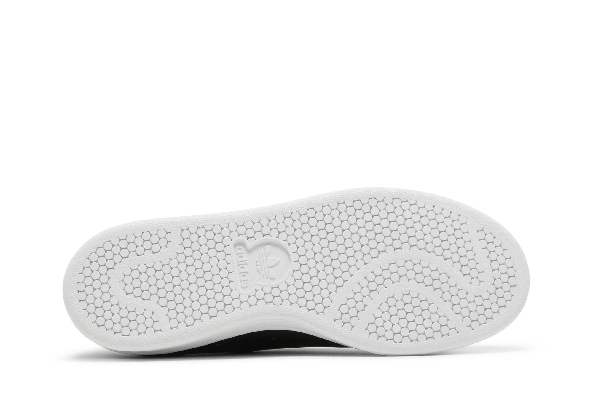 Shop 迪士尼 x 阿迪達斯 Stan Smith「庫伊拉」HP5587