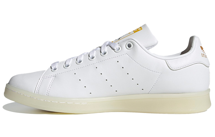 Disney adidas Superstar 'Mickey and Minnie - Holding Hands'