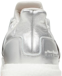 디즈니 100주년 기념 아디다스 울트라부스트 1.0 HQ6438 Sizing 디즈니 100주년 기념 아디다스 울트라부스트 1.0 HQ6438