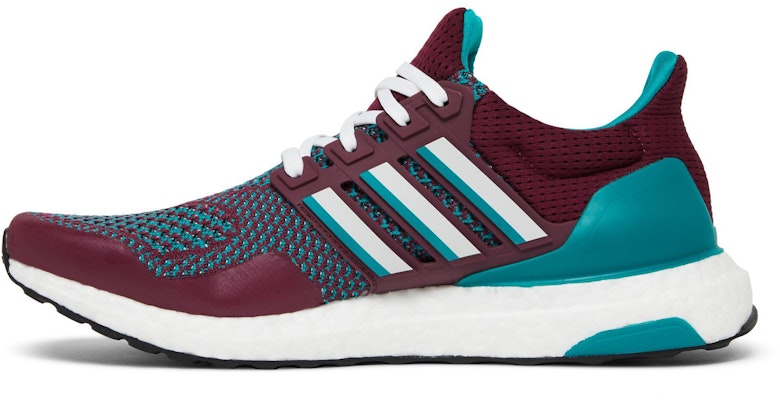 Disney x adidas UltraBoost 1.0 DNA 'The Mighty Ducks - Jesse Hall' GX2117 Lookbook Disney x adidas UltraBoost 1.0 DNA 'The Mighty Ducks - Jesse Hall' GX2117