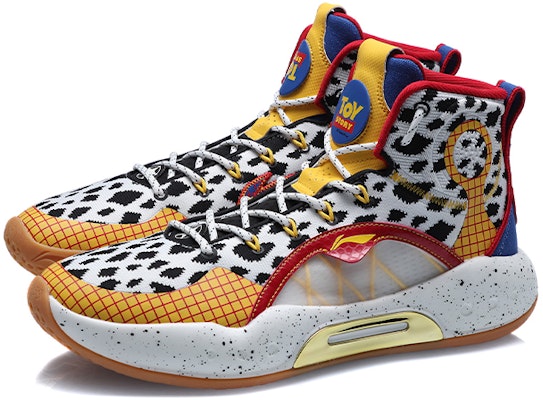 Li-Ning Disney x Li-Ning High-Top White/Yellow/Blue ABAQ135-9 Lookbook Li-Ning Disney x Li-Ning High-Top White/Yellow/Blue ABAQ135-9
