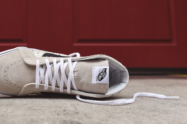 Disney x Vans Sk8-Hi Reissue '101 Dalmatians' Malaysia Edition VN0003CAI0J Order Disney x Vans Sk8-Hi Reissue '101 Dalmatians' Malaysia Edition VN0003CAI0J