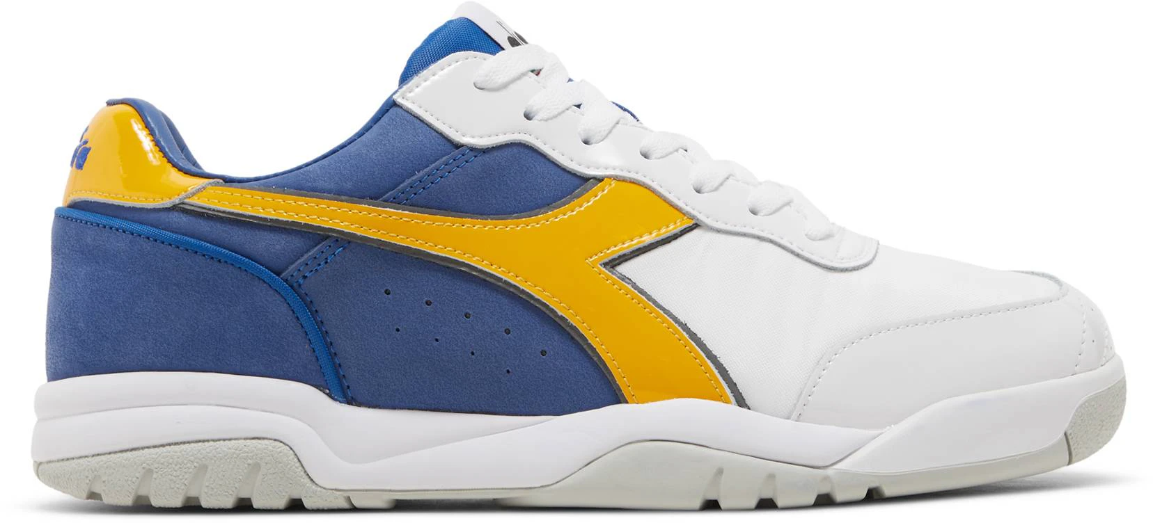distinct-life-x-diadora-maverick-home-school