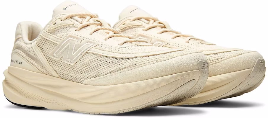 District Vision x New Balance 1080v15 'Linen Black' M10807T4 Shop District Vision x New Balance 1080v15 'Linen Black' M10807T4