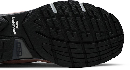 Don't Be Mad x New Balance 992 'Anatomi Hati' M992JFG1 Purchase Don't Be Mad x New Balance 992 'Anatomi Hati' M992JFG1