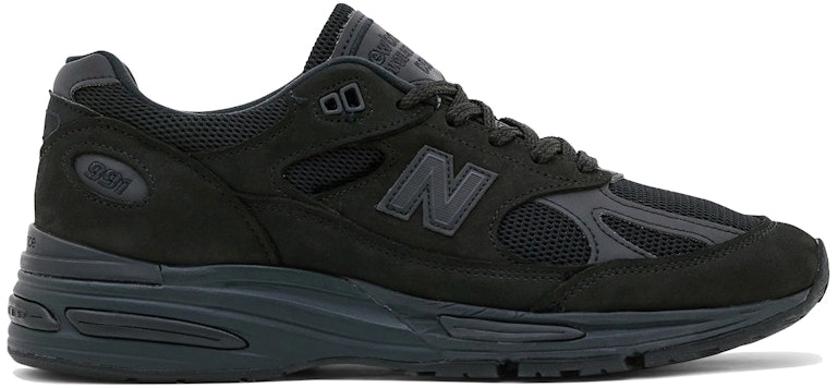 dover-street-market-x-new-balance-991v2-made-in-england-triple-black-u991-ds-2