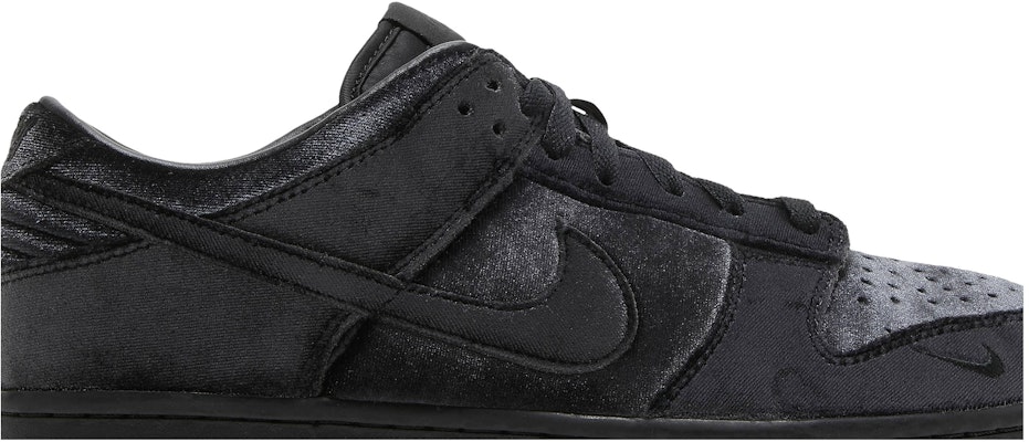 Dover Street Market x Nike Dunk Low Triple Black DH2686 002