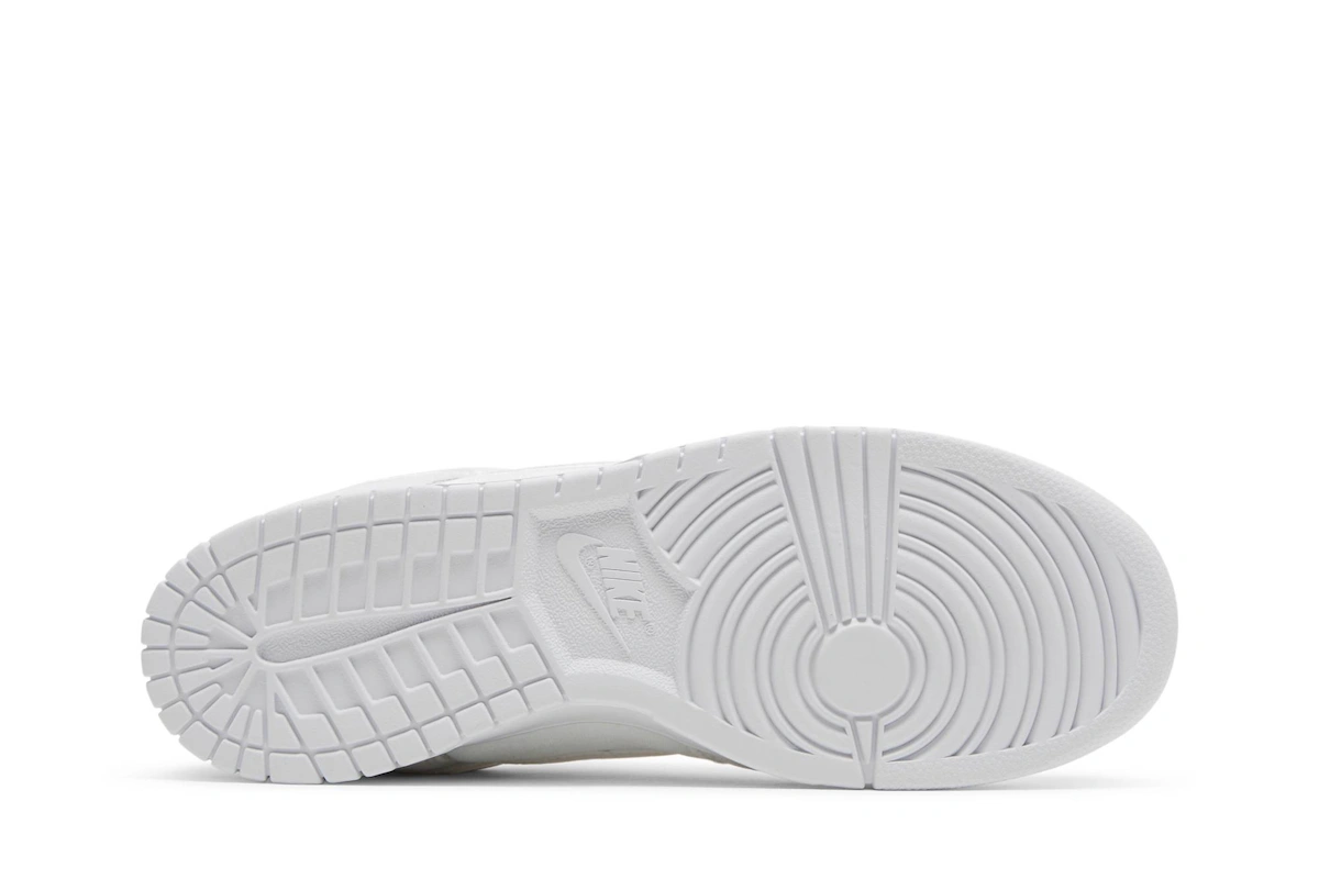 Dover Street Market x Nike Dunk Low 'Triple White' DH2686-100