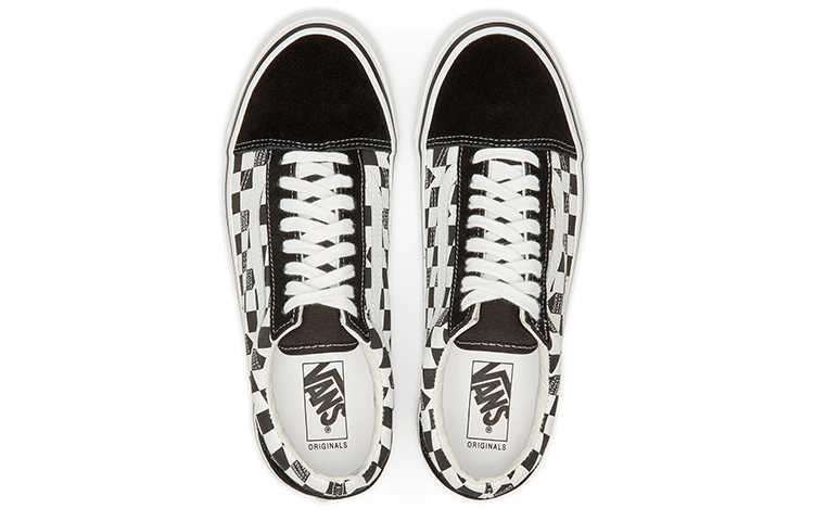 Shop Vans Dover Street Market x Vault OG Old Skool LX Hitam/'Putih' VN0A36C82GZ