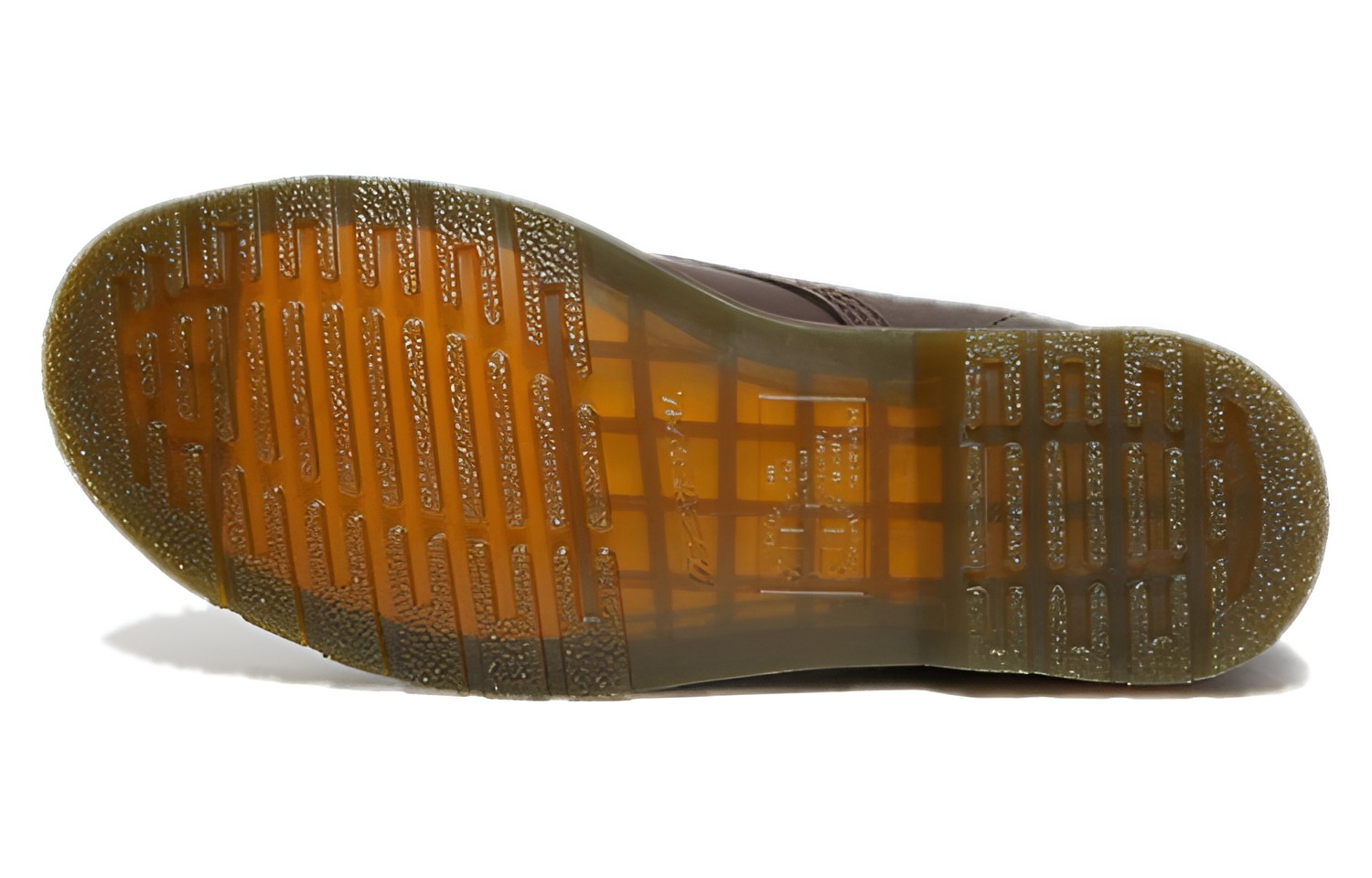 Shop 马丁博士101疯马皮革短靴‘深棕色’ 27761201