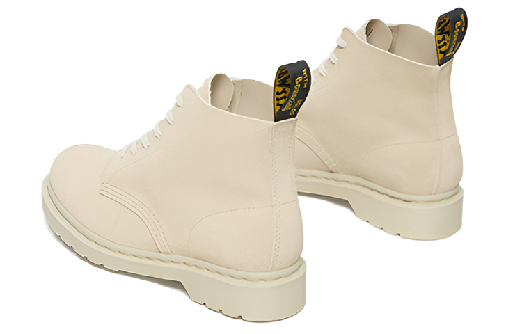Order Dr. Martens 101 单色绒面革沙色踝靴 27449268