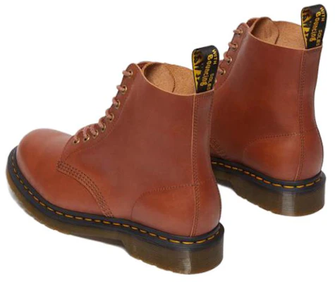 Dr. Martens 1460 'Brown Leather' 31004225 Lookbook Dr. Martens 1460 'Brown Leather' 31004225
