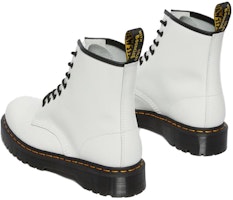 ドクターマーチン 1460 ベックス ホワイト カップルコーデ 26499100 Lookbook ドクターマーチン 1460 ベックス ホワイト カップルコーデ 26499100