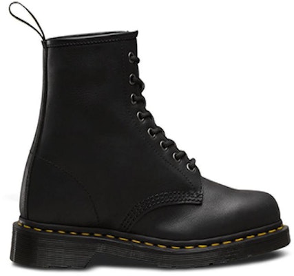Dr. Martens 1460 Carpathian 'Hitam' 20846001 Lookbook Dr. Martens 1460 Carpathian 'Hitam' 20846001