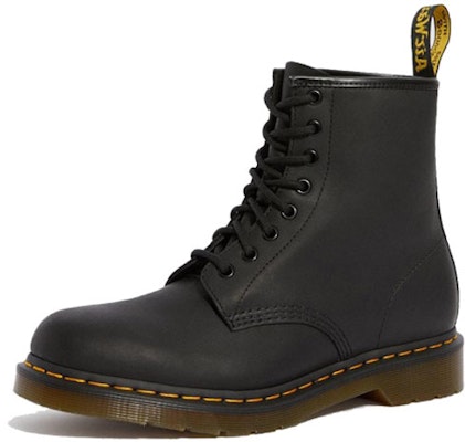 Dr. Martens 1460 Greasy 'Hitam' 11822003 Order Dr. Martens 1460 Greasy 'Hitam' 11822003