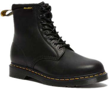 Dr. Martens 1460 Boots Kulit Tali 'Charcoal Black' 27084001 Lookbook Dr. Martens 1460 Boots Kulit Tali 'Charcoal Black' 27084001