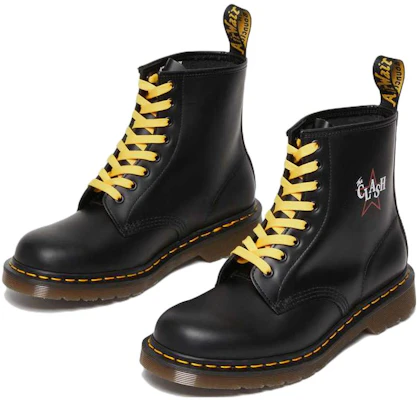 Dr. Martens 1460 Kulit 'Black Comfort Commuter' Hitam Nyaman Commuter 28004001 Lookbook Dr. Martens 1460 Kulit 'Black Comfort Commuter' Hitam Nyaman Commuter 28004001