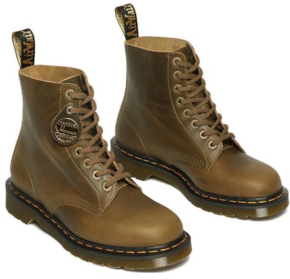 Dr. Martens 1460 Kulit 'Hijau Zaitun' 30576359 Lookbook Dr. Martens 1460 Kulit 'Hijau Zaitun' 30576359