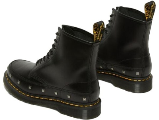Dr. Martens 1460 Kulit 'Studded Hitam' 27678001 Shop Dr. Martens 1460 Kulit 'Studded Hitam' 27678001
