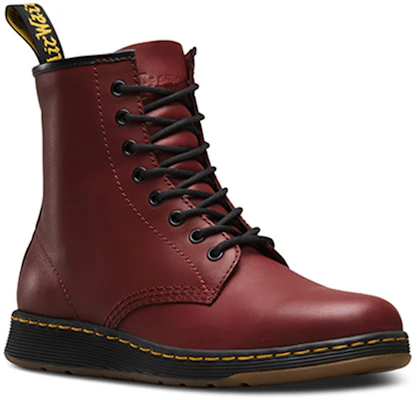 닥터마틴 뉴턴 템펄리 부츠 체리 레드 21856600 Lookbook 닥터마틴 뉴턴 템펄리 부츠 체리 레드 21856600