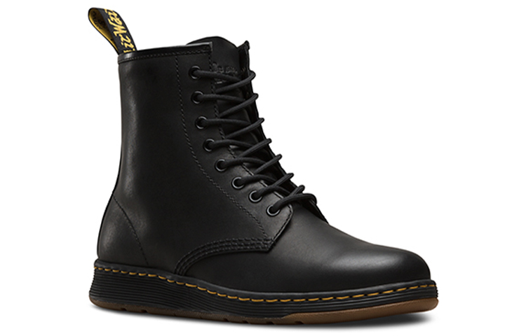 Lookbook Dr. Martens 1460 Newtown Unisex Hitam 21856001