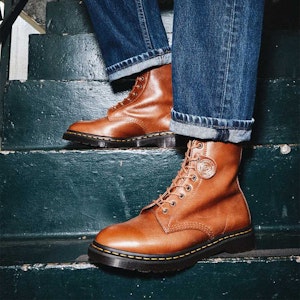 Dr. Martens 1460 Pascal But Kulit Buku Lali 'Coklat' 26856226 Sizing Dr. Martens 1460 Pascal But Kulit Buku Lali 'Coklat' 26856226