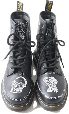 닥터마틴 1460 스크리블 블랙 (Dr. Martens 1460 Scribble Black) 25245009 Lookbook 닥터마틴 1460 스크리블 블랙 (Dr. Martens 1460 Scribble Black) 25245009