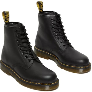 Dr.Martens 馬汀博士 1460 防滑耐磨 及踝 馬丁靴 男女同款 黑色 Lookbook Dr.Martens 馬汀博士 1460 防滑耐磨 及踝 馬丁靴 男女同款 黑色