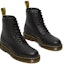 Lookbook Dr. Martens 1460 Boot Kulit Anti-Gelincir 'Hitam' 24382001