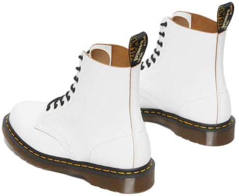 Dr. Martens 1460 Vintage England Boot 'White Quilon' Berenda Klasik 27452100 Lookbook Dr. Martens 1460 Vintage England Boot 'White Quilon' Berenda Klasik 27452100