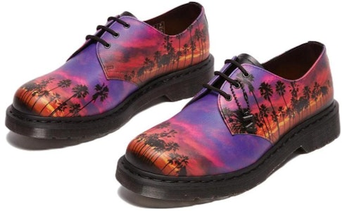 Dr. Martens 1461 3-Eye 'Ungu Merah' 27257001 Order Dr. Martens 1461 3-Eye 'Ungu Merah' 27257001