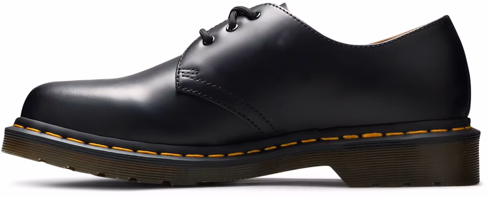 Dr. Martens 1461 'Hitam Licin' 11838002-BSM Lookbook Dr. Martens 1461 'Hitam Licin' 11838002-BSM
