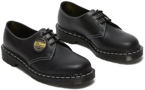 Dr. Martens 1461 Kulit Hitam 'Black Cavalier' 26712001 Shop Dr. Martens 1461 Kulit Hitam 'Black Cavalier' 26712001