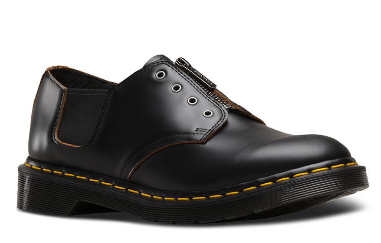 Lookbook Dr. Martens 1461 GST Hydro Leather 'Black' 23337001