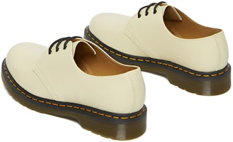 Dr.Martens/馬汀博士 系帶平底鞋 男女款 奶黃色 Shop Dr.Martens/馬汀博士 系帶平底鞋 男女款 奶黃色