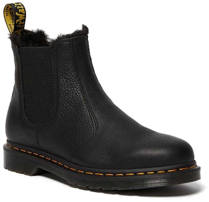 닥터마틴 2976 퍼 안감 첼시 부츠 '블랙' 26333001 Lookbook 닥터마틴 2976 퍼 안감 첼시 부츠 '블랙' 26333001